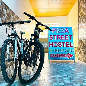 Hostel Pizza Street, Akaba